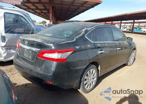 2015 Nissan Sentra S z USA, uszkodzony, nr VIN 3N1AB7AP0FY372359